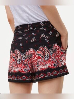 ANN TAYLOR LOFT Sunset Paisley Red & Black Fluid Rayon Summer Shorts Size 2
